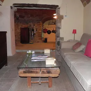 baix-emporda-increible-casa-en-pueblo-medieval.catalonia-hotels.com/